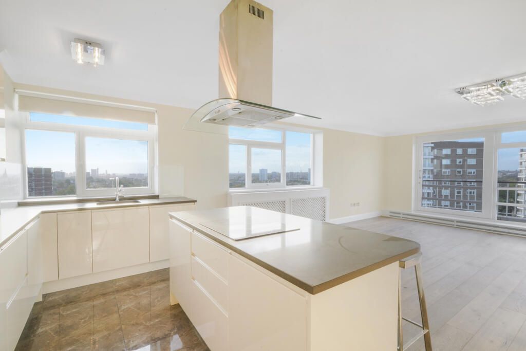 Property photo 3 of 17 Picture No. 21