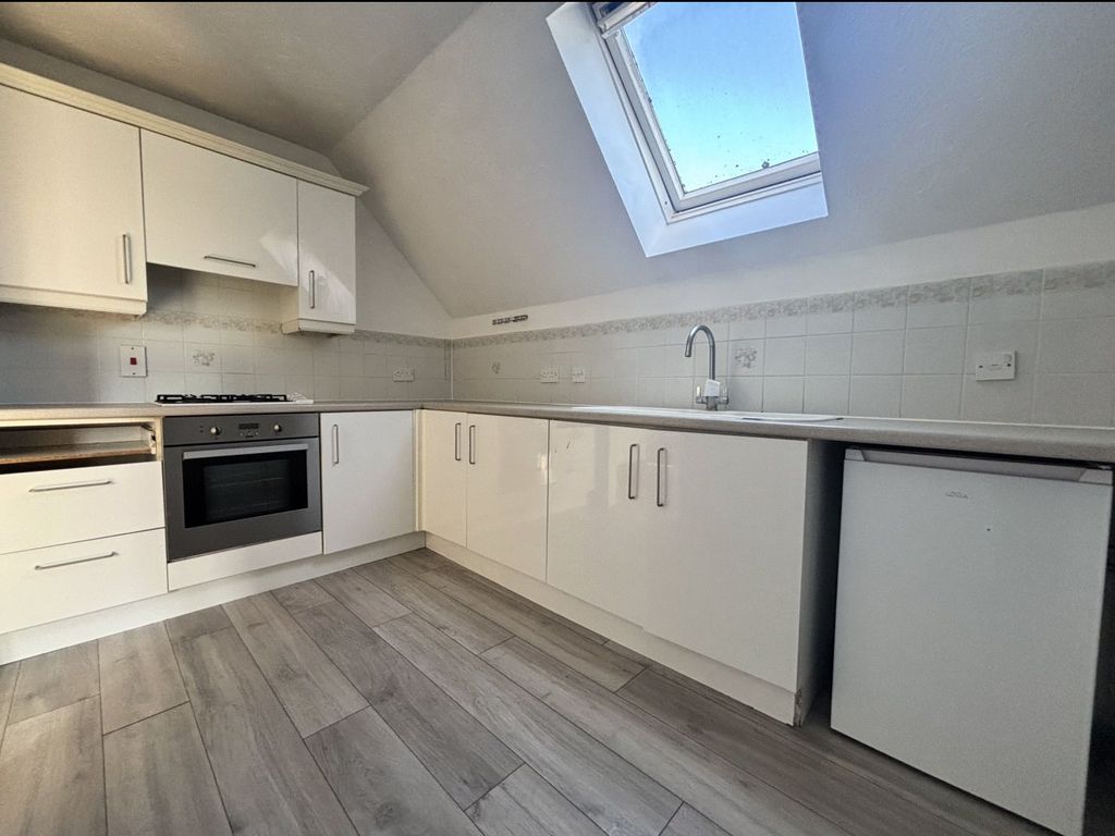 Property photo 3 of 15 Picture No. 24