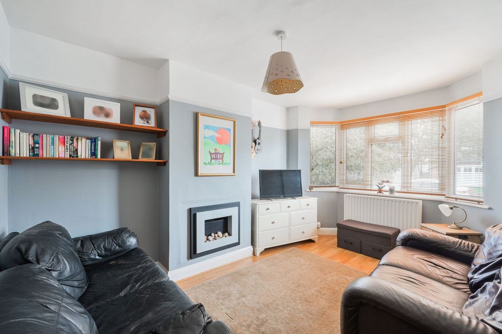 Property photo 2 of 12