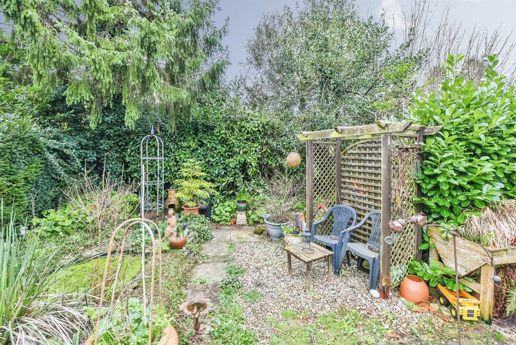 Property photo 3 of 19