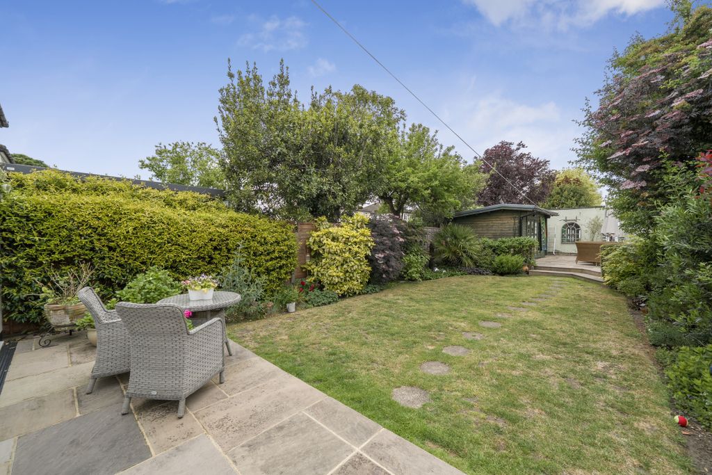 Property photo 3 of 20