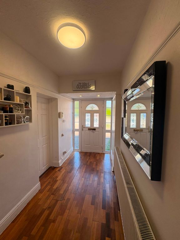Property photo 2 of 16 Photo 1