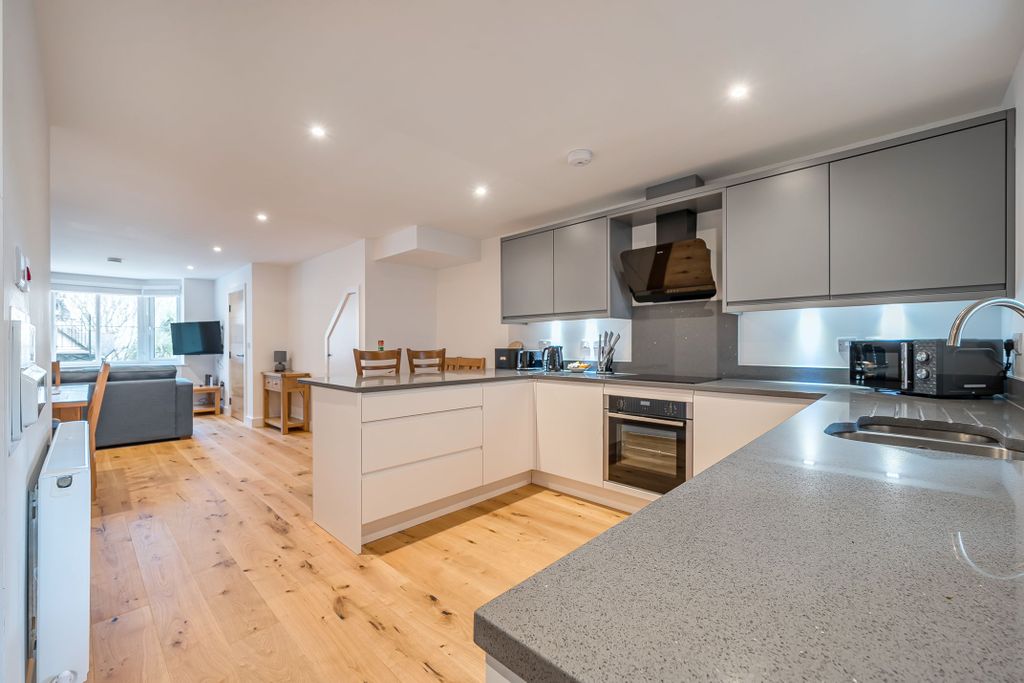 Property photo 2 of 9 Photo 2