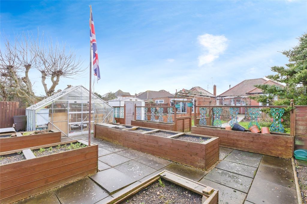 Property photo 3 of 17 Picture No. 07