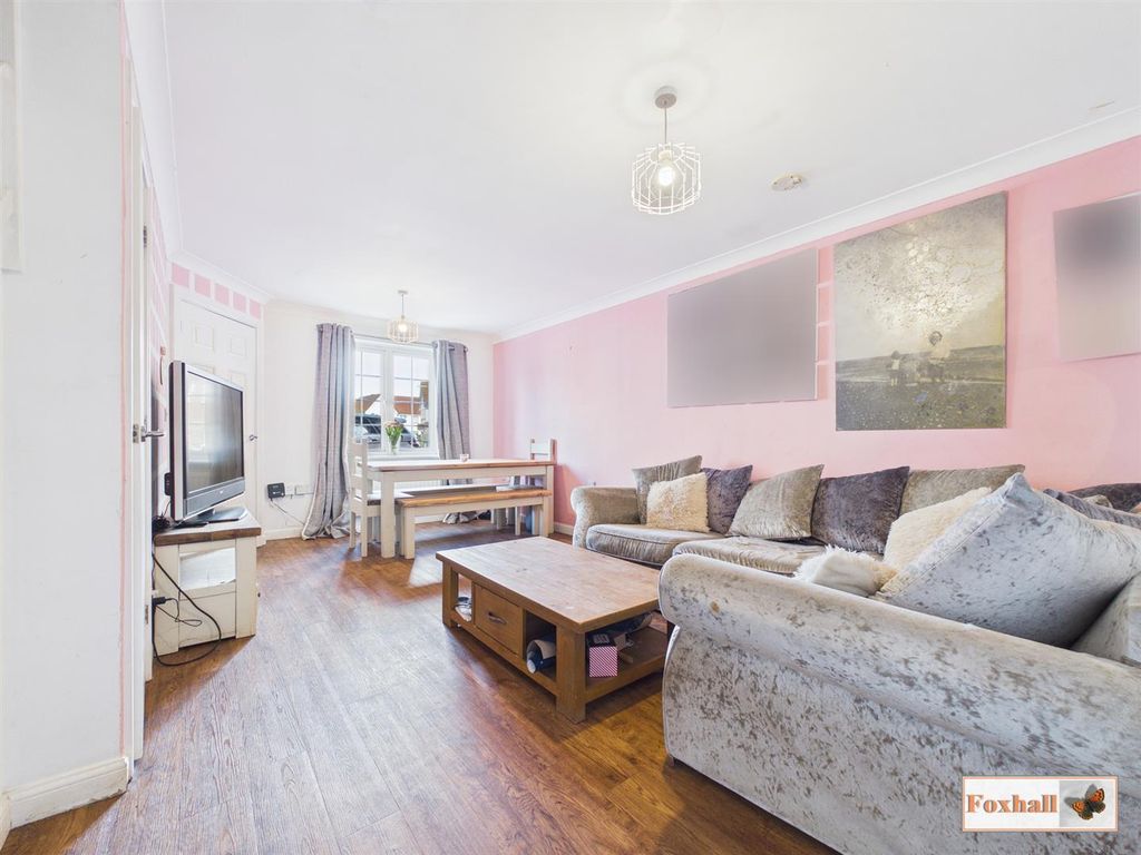 Property photo 2 of 25 Lounge/Diner