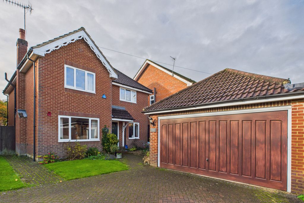 Property photo 1 of 15