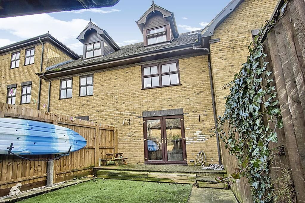 Property photo 2 of 3