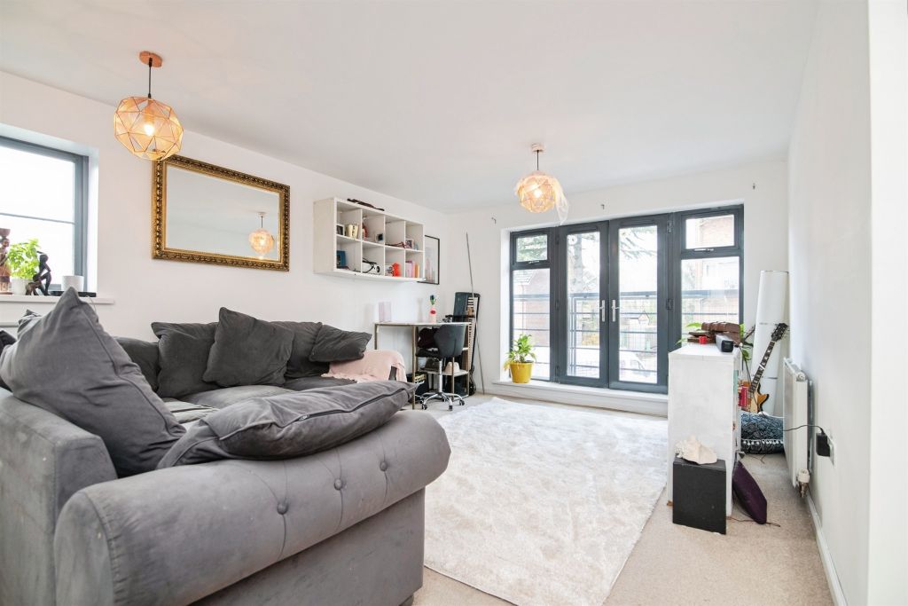 Property photo 3 of 9