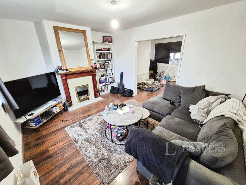 Property photo 2 of 11 Picture No. 07