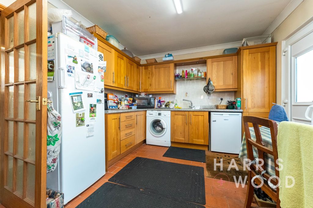 Property photo 2 of 20 4747122