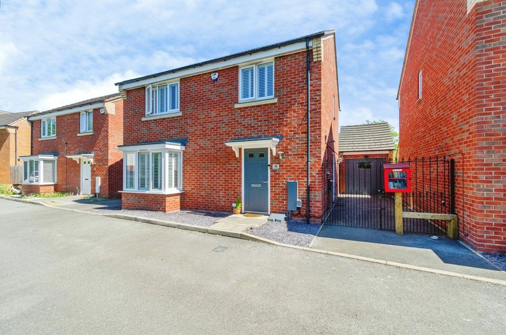 Property photo 1 of 25