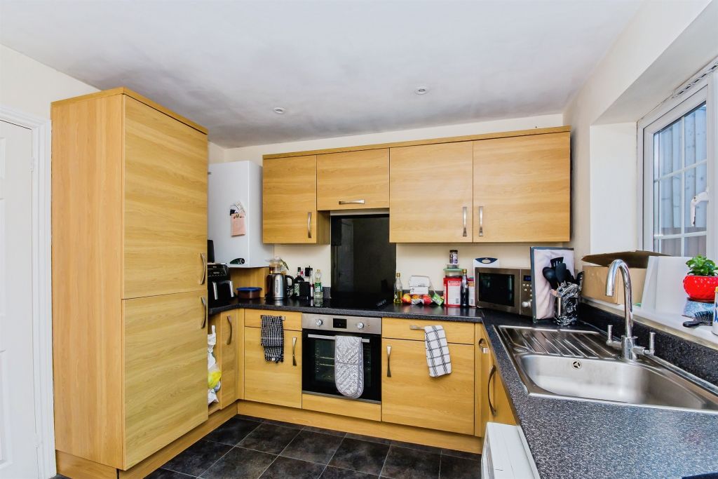 Property photo 2 of 17