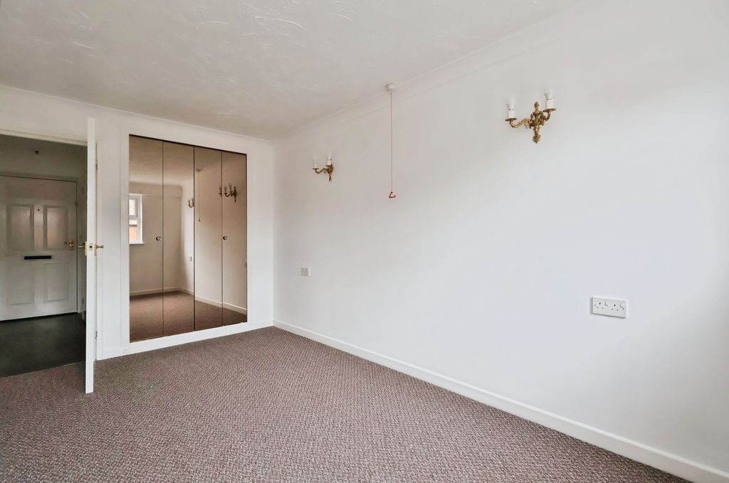 Additional image 15 of 1 bed flat for saleElmwood Court, High Street, Baldock SG7