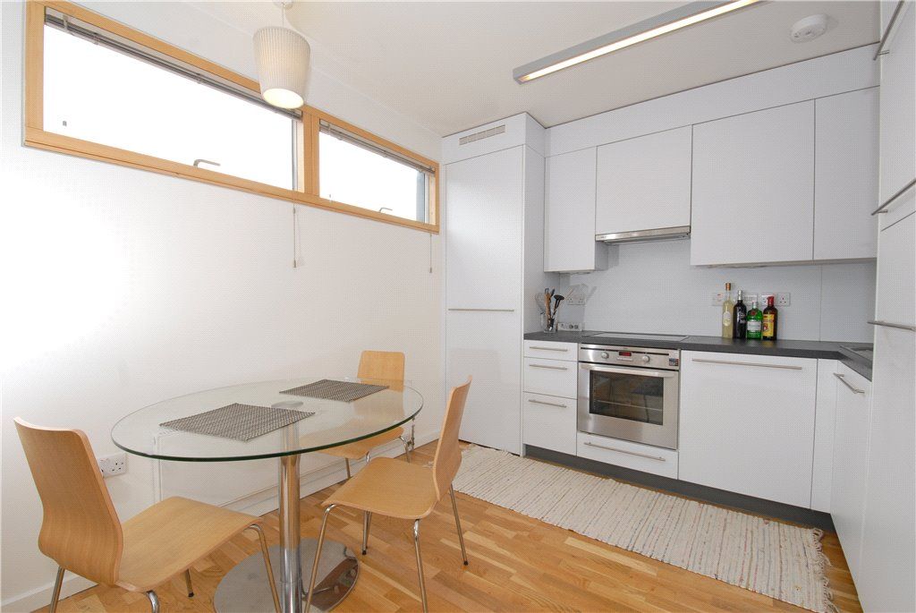 Property photo 2 of 7 Reception/Kitchen