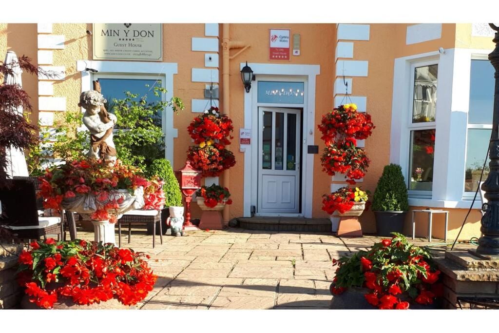 Property photo 3 of 37