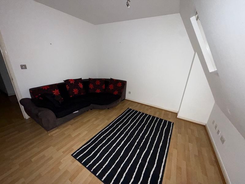 Property photo 3 of 12 Photo 3