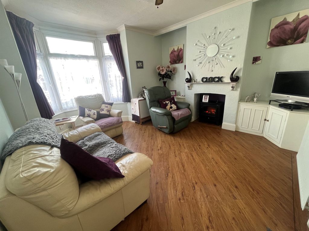 Property photo 3 of 12