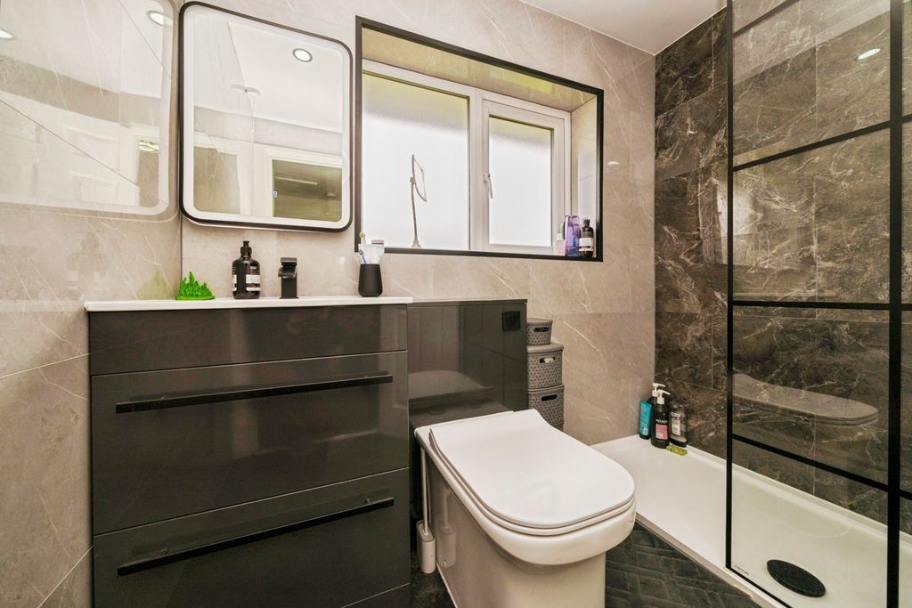 Property photo 2 of 13 Shower Room