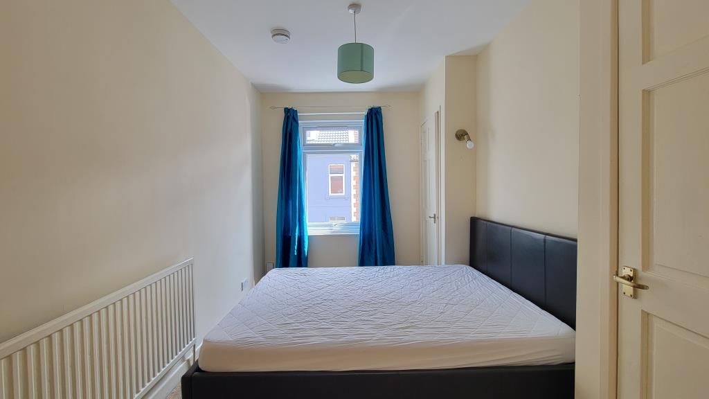 Property photo 3 of 10 Master