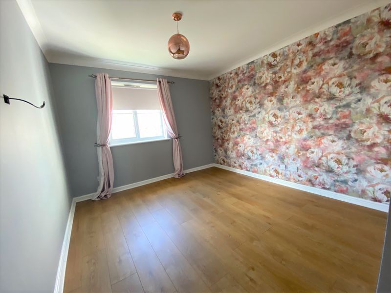 Property photo 3 of 8 Photo 1