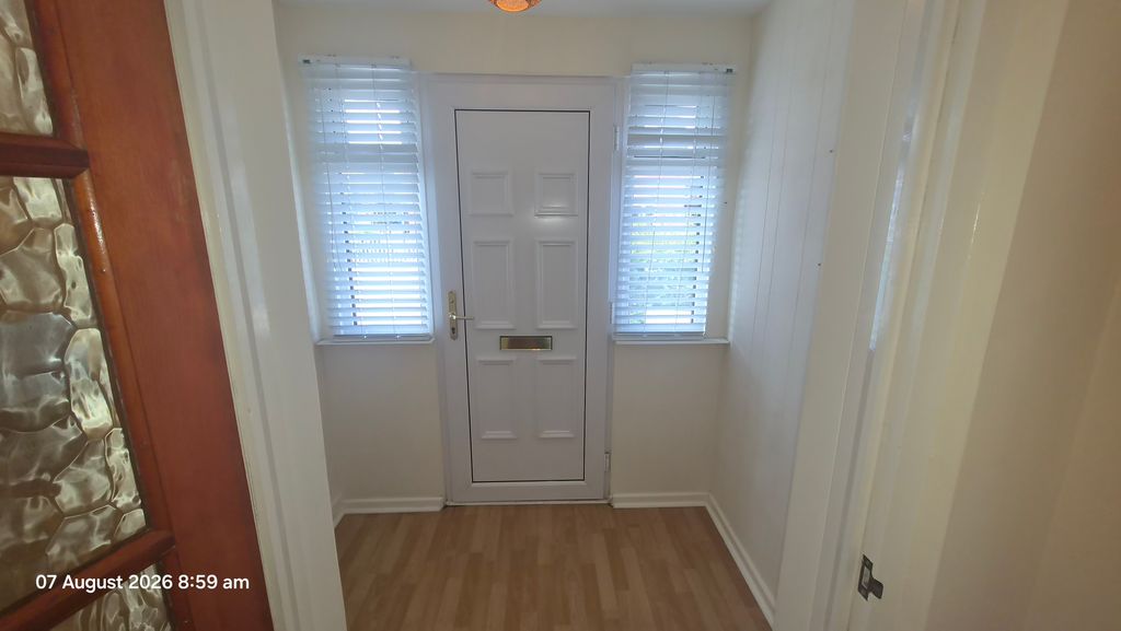Property photo 2 of 26