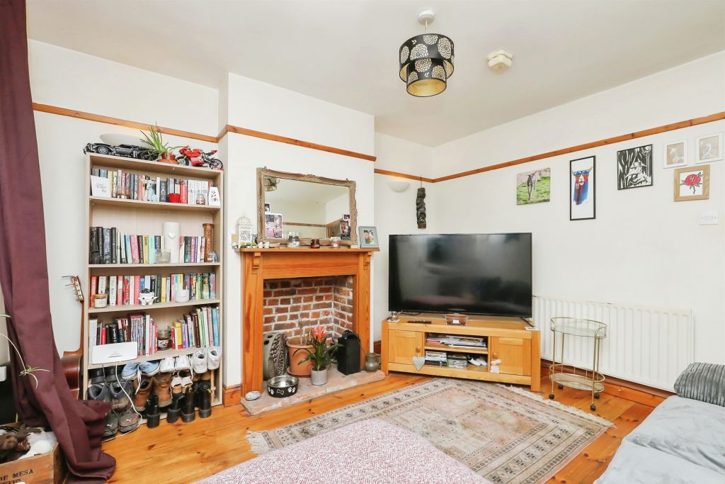 Property photo 3 of 17