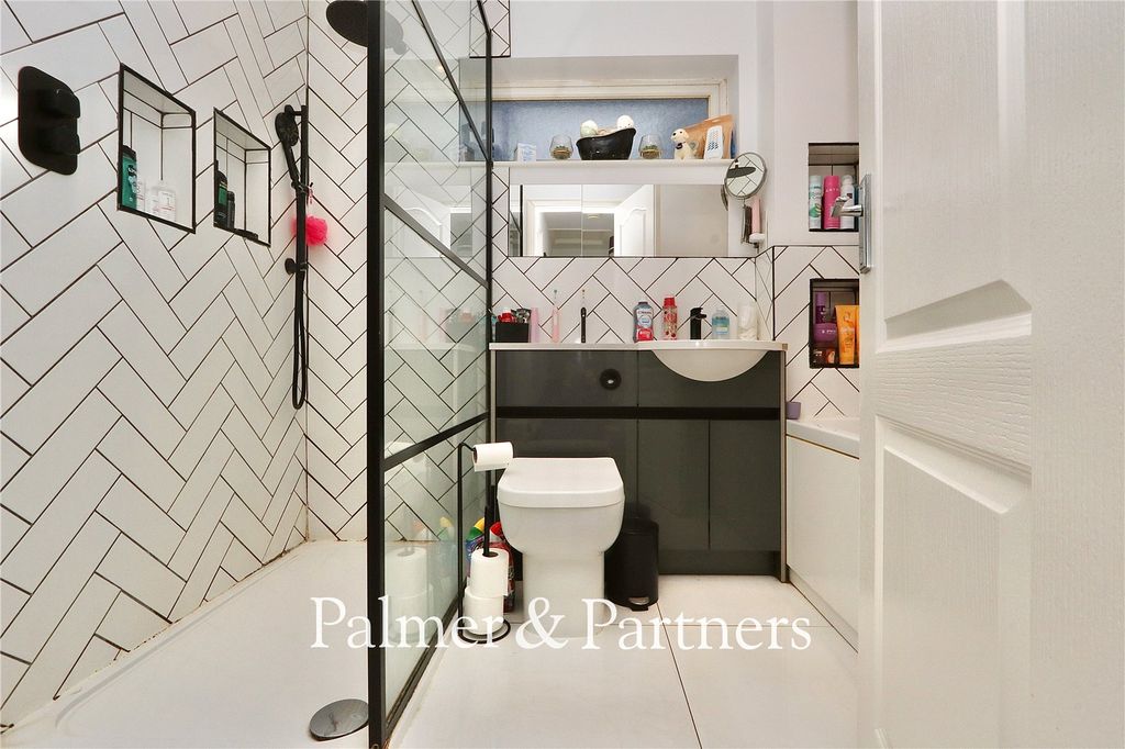 Property photo 2 of 20 Picture No. 04