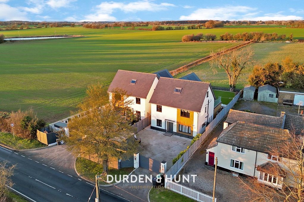Property photo 2 of 48 Chelmsford Drone_Result.Jpg