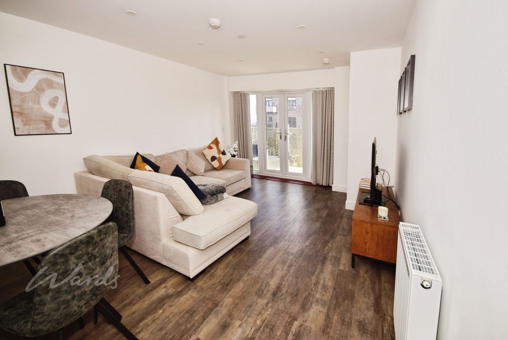 Property photo 3 of 8 Quay Lounge