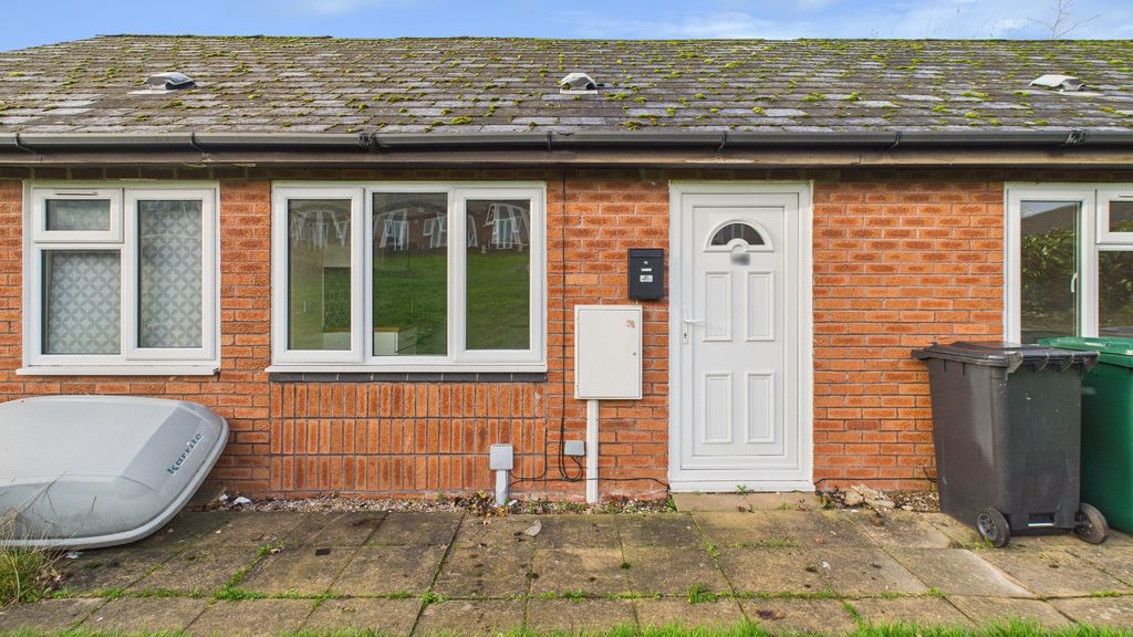 Property photo 1 of 7 1417070