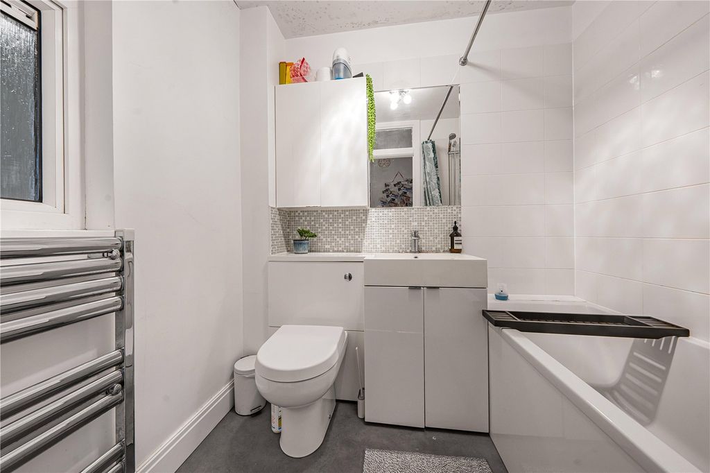 Property photo 3 of 12 Picture No. 04