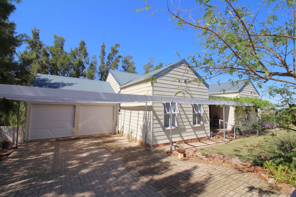 Property photo 1 of 24 La1687343