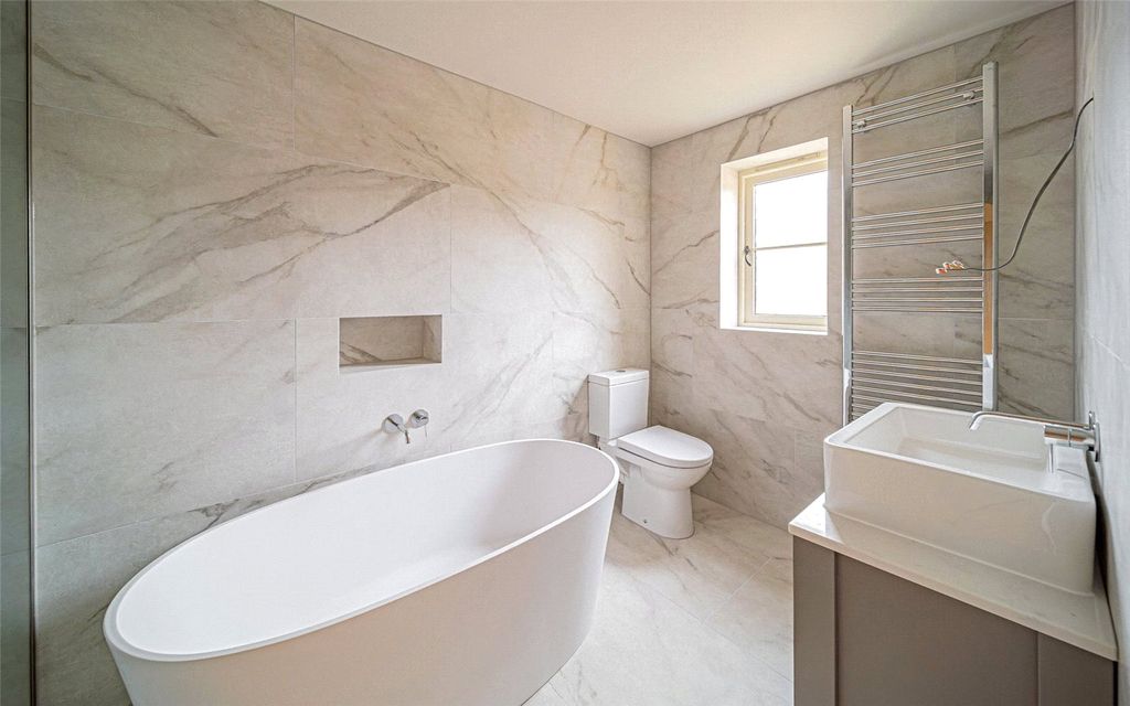 Property photo 3 of 11 Picture No. 05