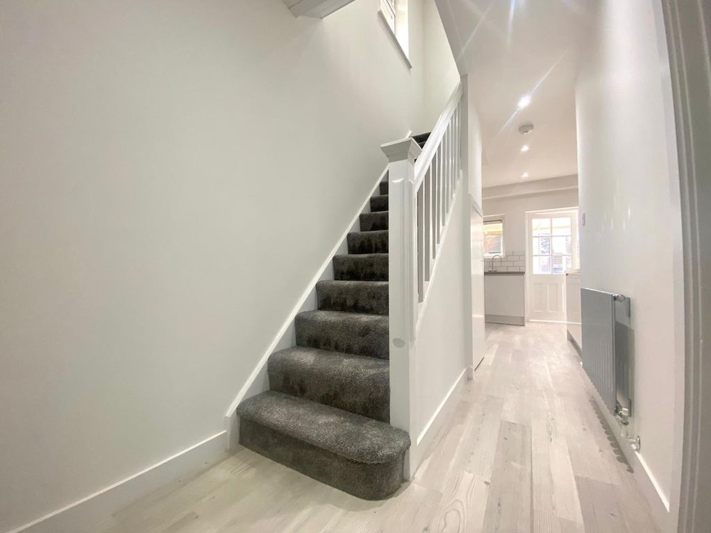 Property photo 3 of 8 Front