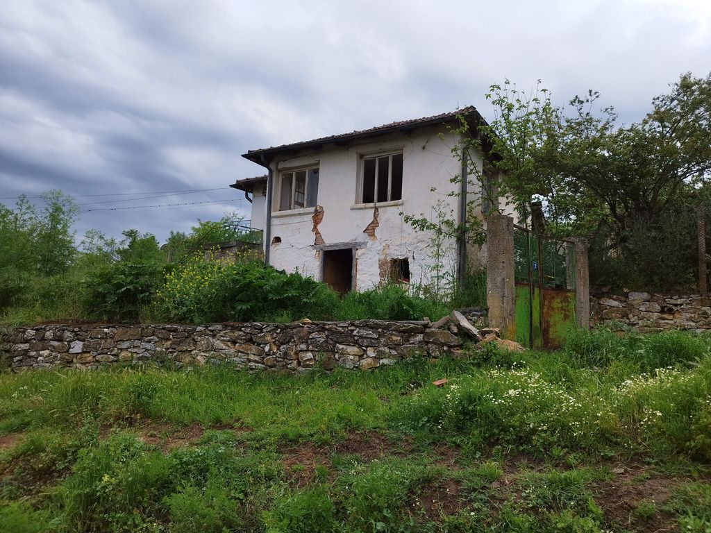 Property photo 3 of 6