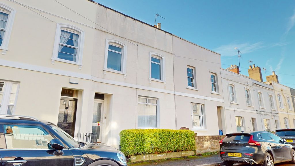 Property photo 1 of 17 01202026_104551