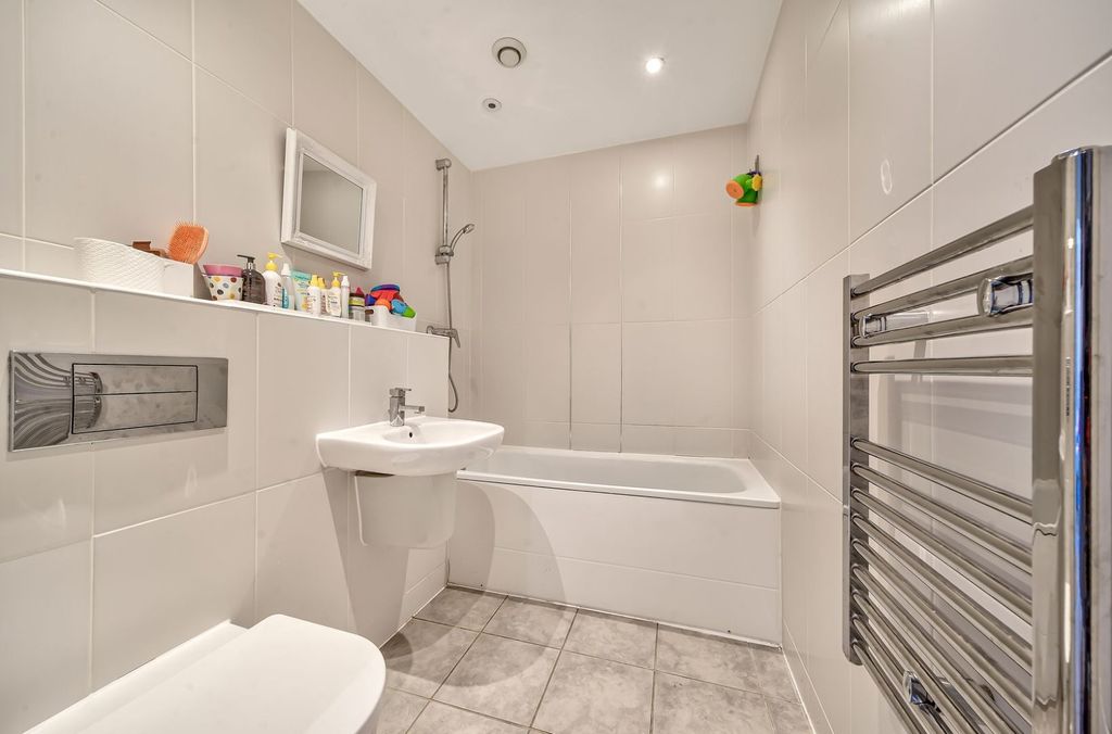 Property photo 3 of 18 Picture No. 26
