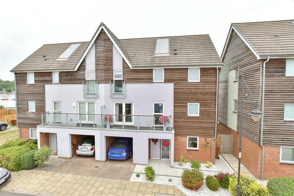 Property photo 1 of 15 External (Web)