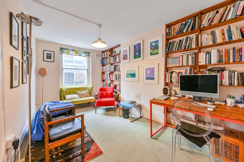 Property photo 2 of 5