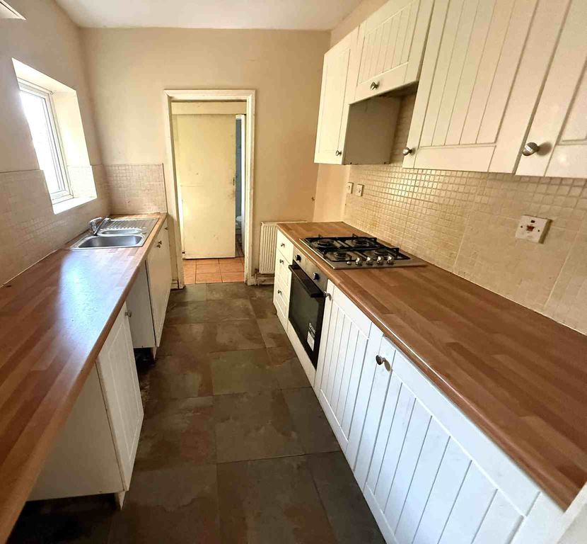 Property photo 1 of 3