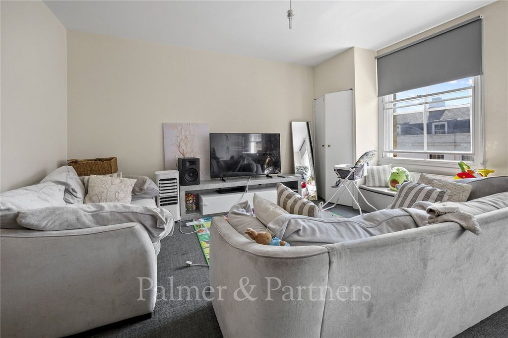 Property photo 3 of 8 Picture No. 02
