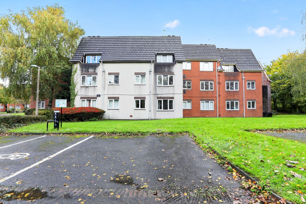 Property photo 1 of 16