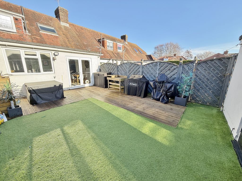 Property photo 2 of 22