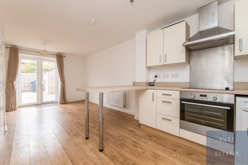 Property photo 2 of 14