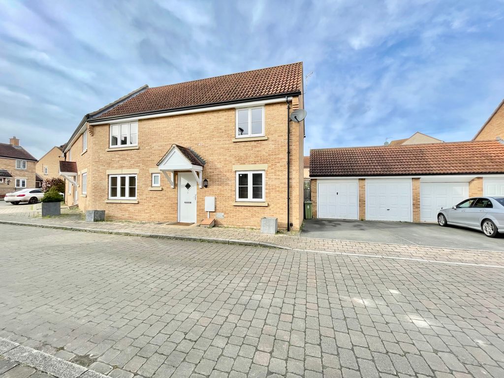 Property photo 1 of 18