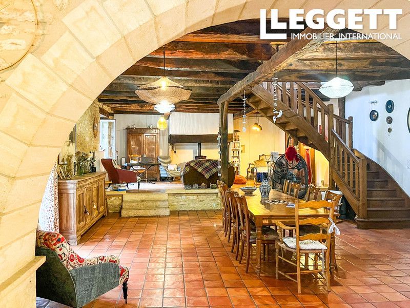 Property photo 3 of 10