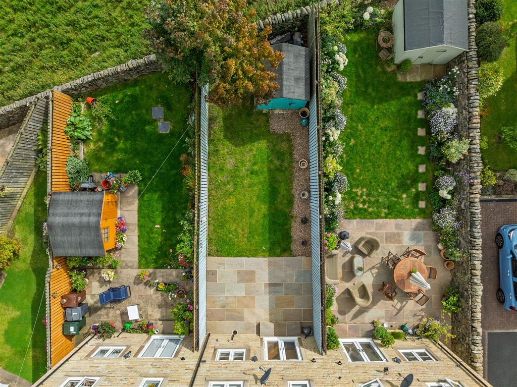 Property photo 3 of 16 Drone 1.Jpg
