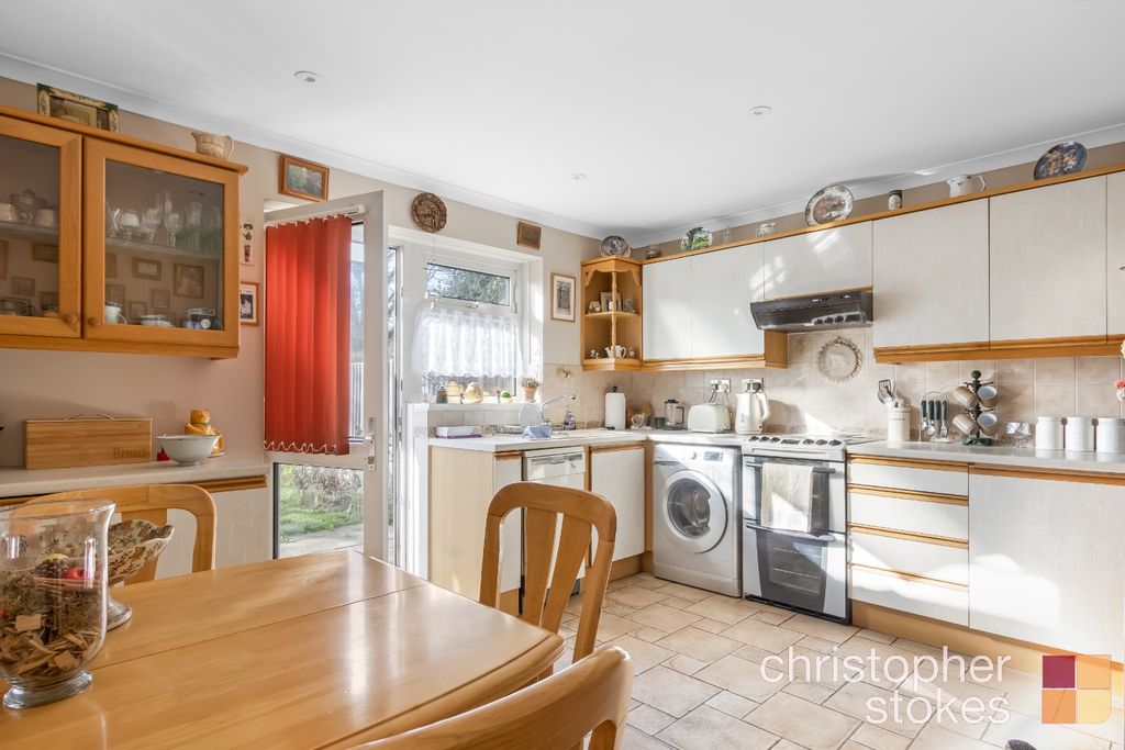 Property photo 3 of 21 4948736