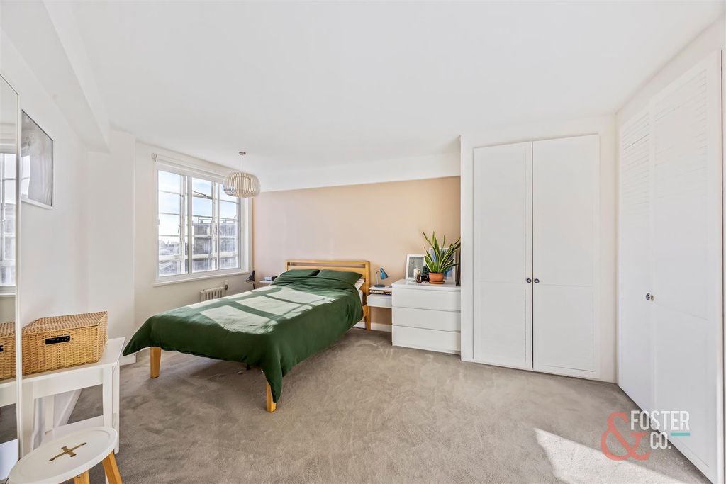 Property photo 3 of 20 Furze Hill, Furze Croft 122-001.Jpg