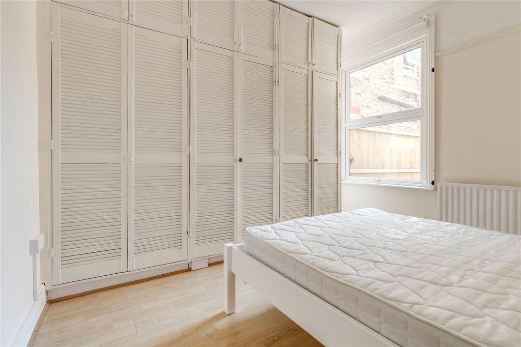 Property photo 3 of 14 Picture No. 06